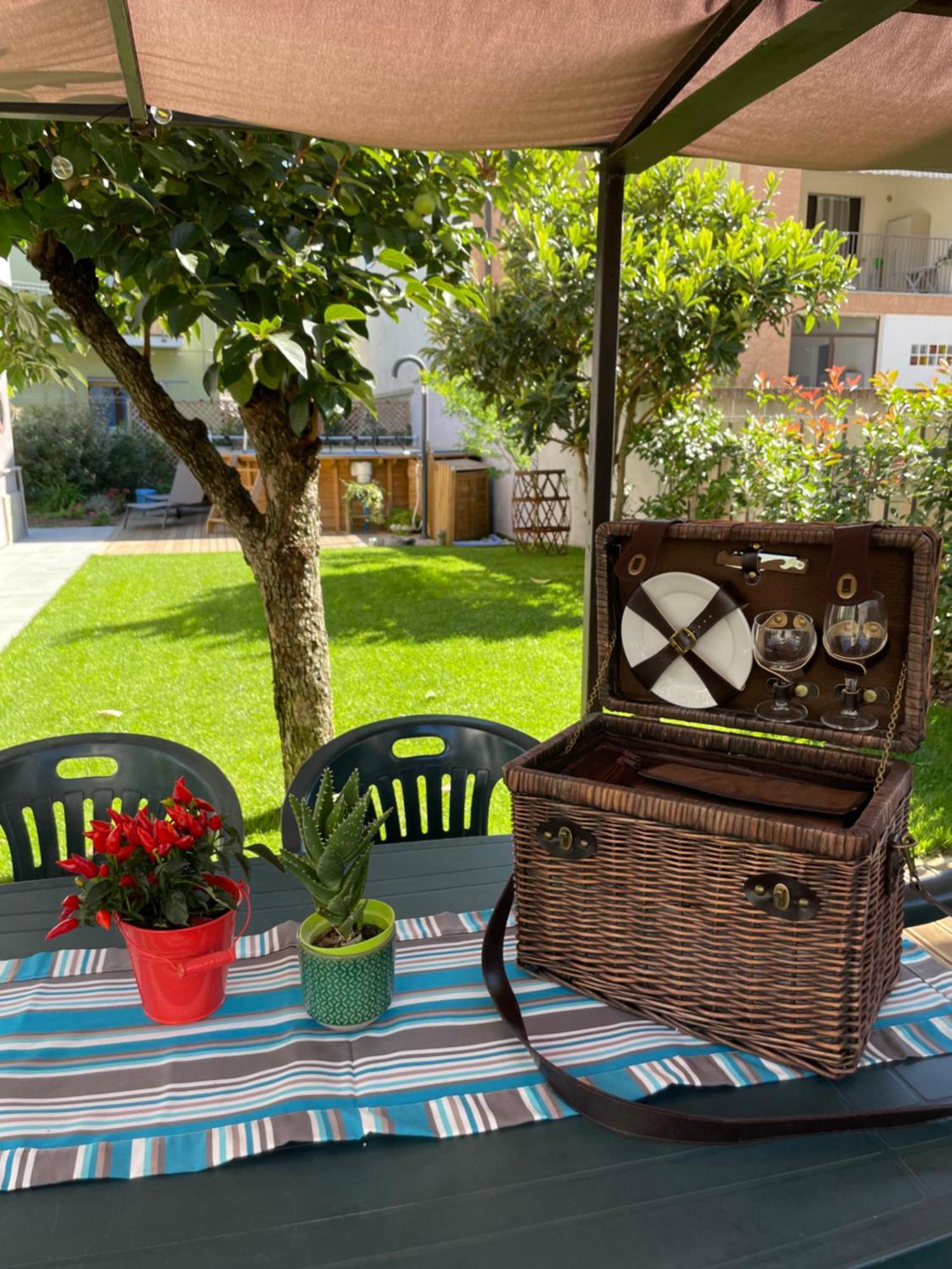 Casa Piero, Relax E Piscina Privata Tra Le Colline Delle Langhe Villa Alba  Exterior photo